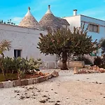 펜션 Trulli Abate Mauro 치스테르니노