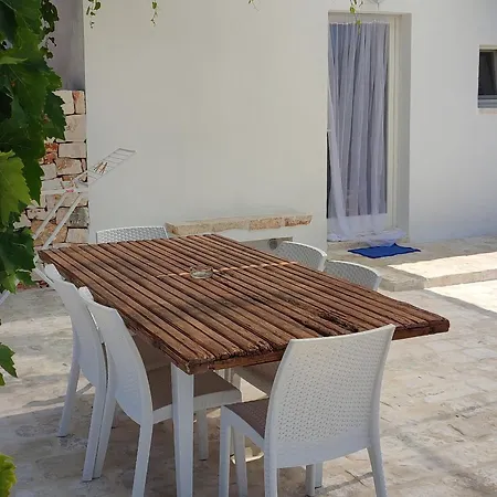 펜션 Trulli Abate Mauro 치스테르니노